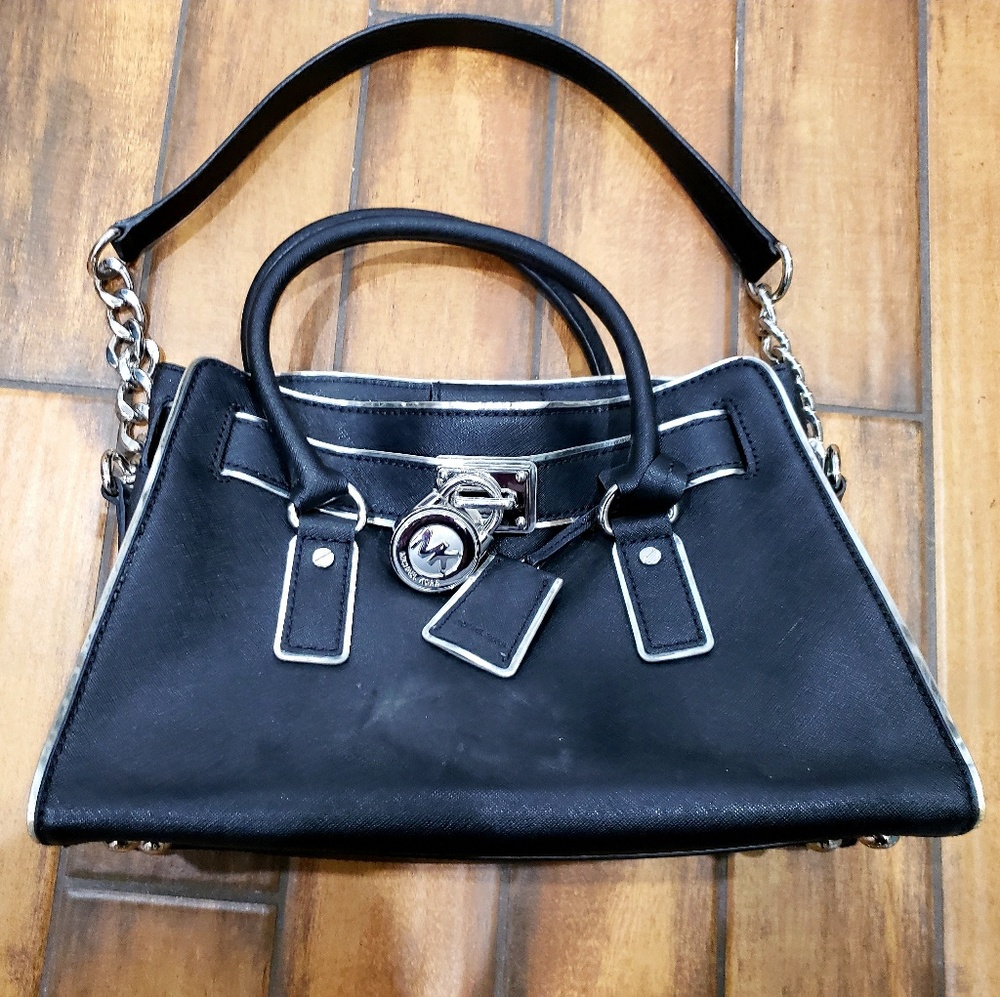 EUC Michael Kors Purse.